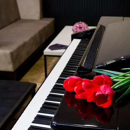 Four Sides Sisli Hotel 4*