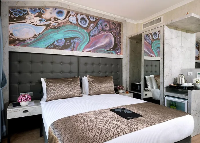 מלון Four Sides Sisli 4*