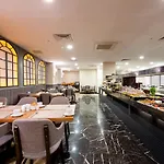 Four Sides Sisli Hotel