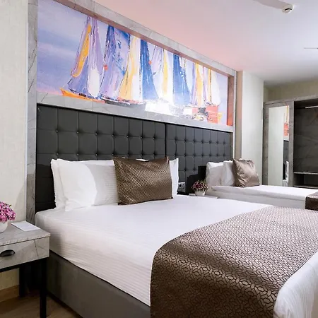 Four Sides Sisli Stambuł