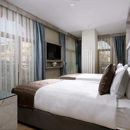 Four Sides Sisli Stambuł